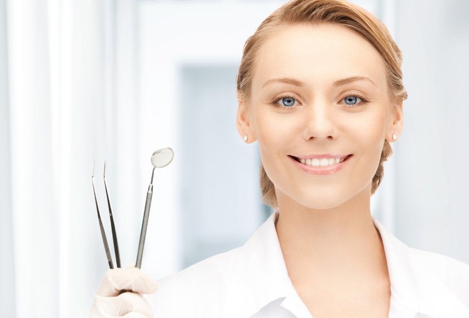 ZFA Beruf im Check: Das Berufsbild „Zahnmedizinische Fachangestellte“